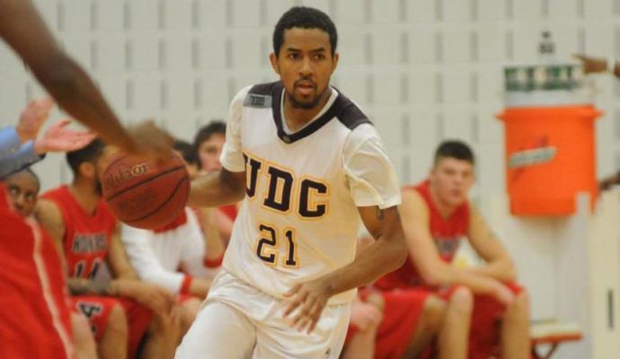 Keith Brooks led the Firebirds with 20 points.