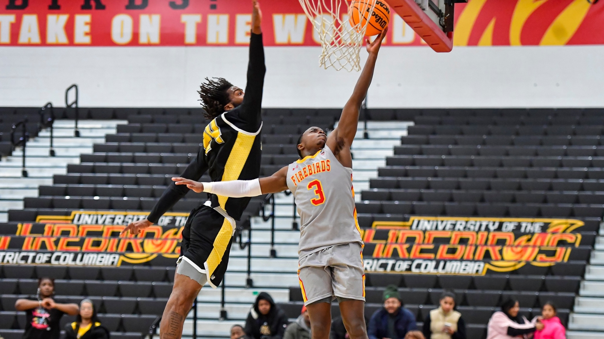 Tevin Curtis Scores 1,000th Career Point in Firebirds' Battle Against Queens