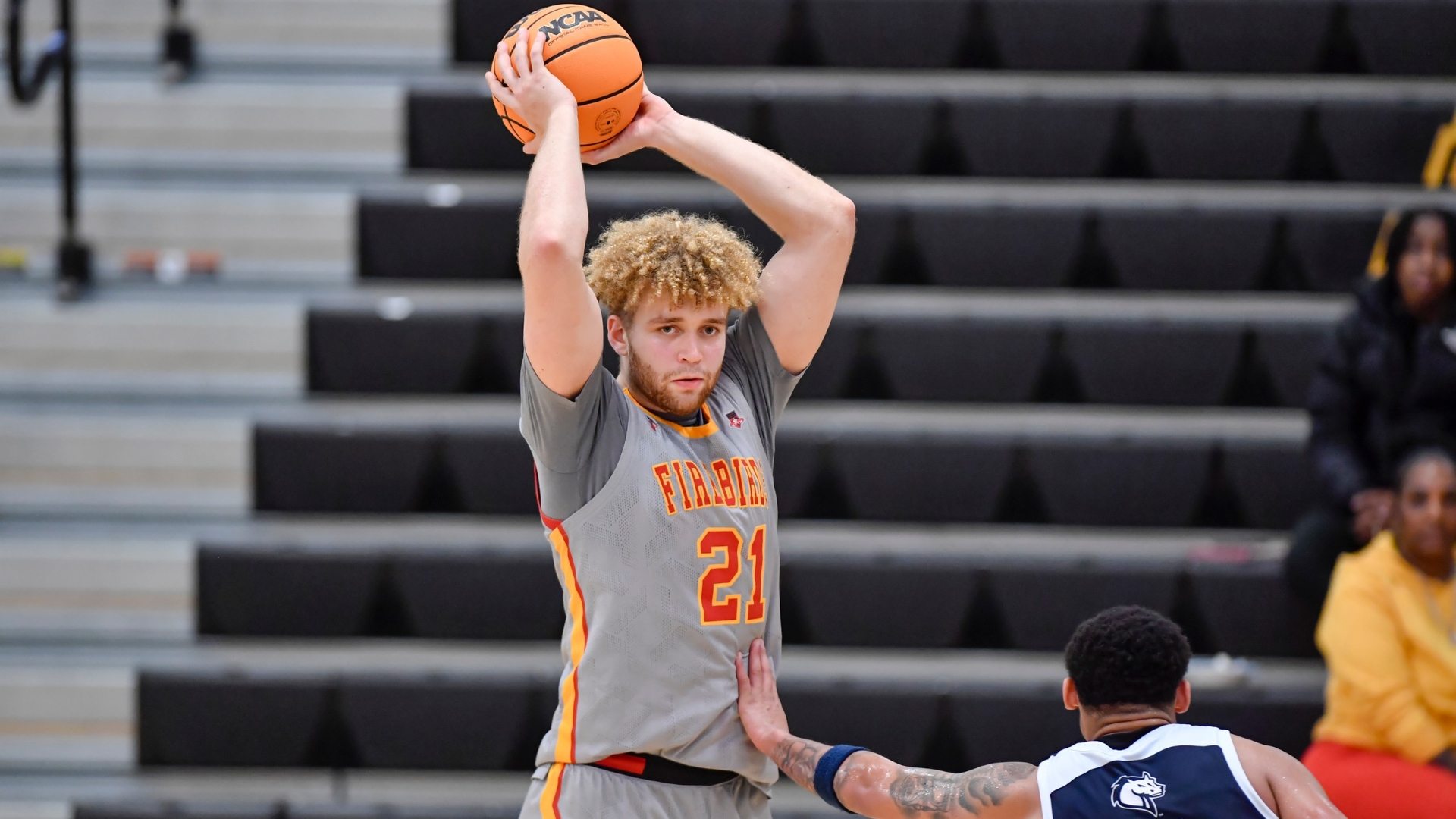 Spence Earns Rookie of the Week, Harrell Named to Honor Roll