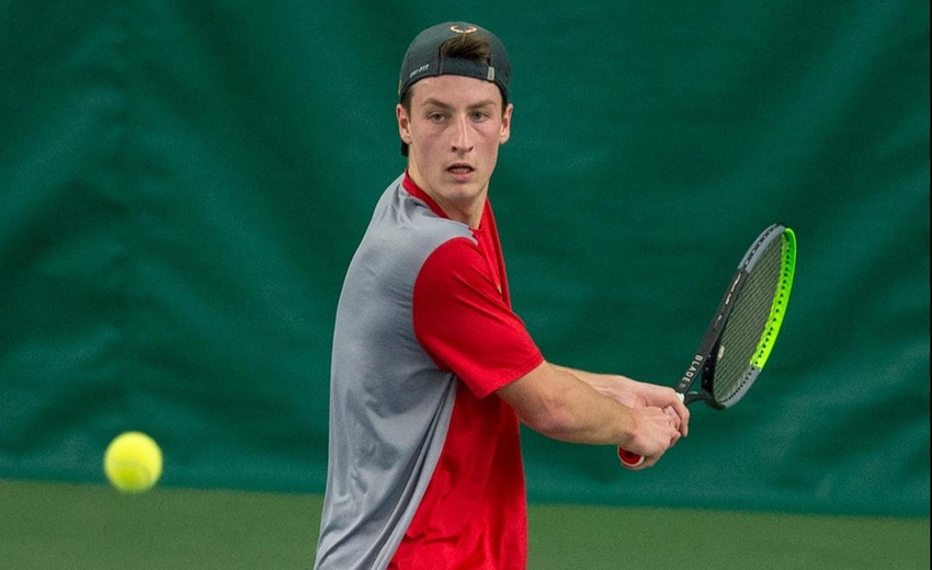 Mangeon won at No.2 singles in three sets.