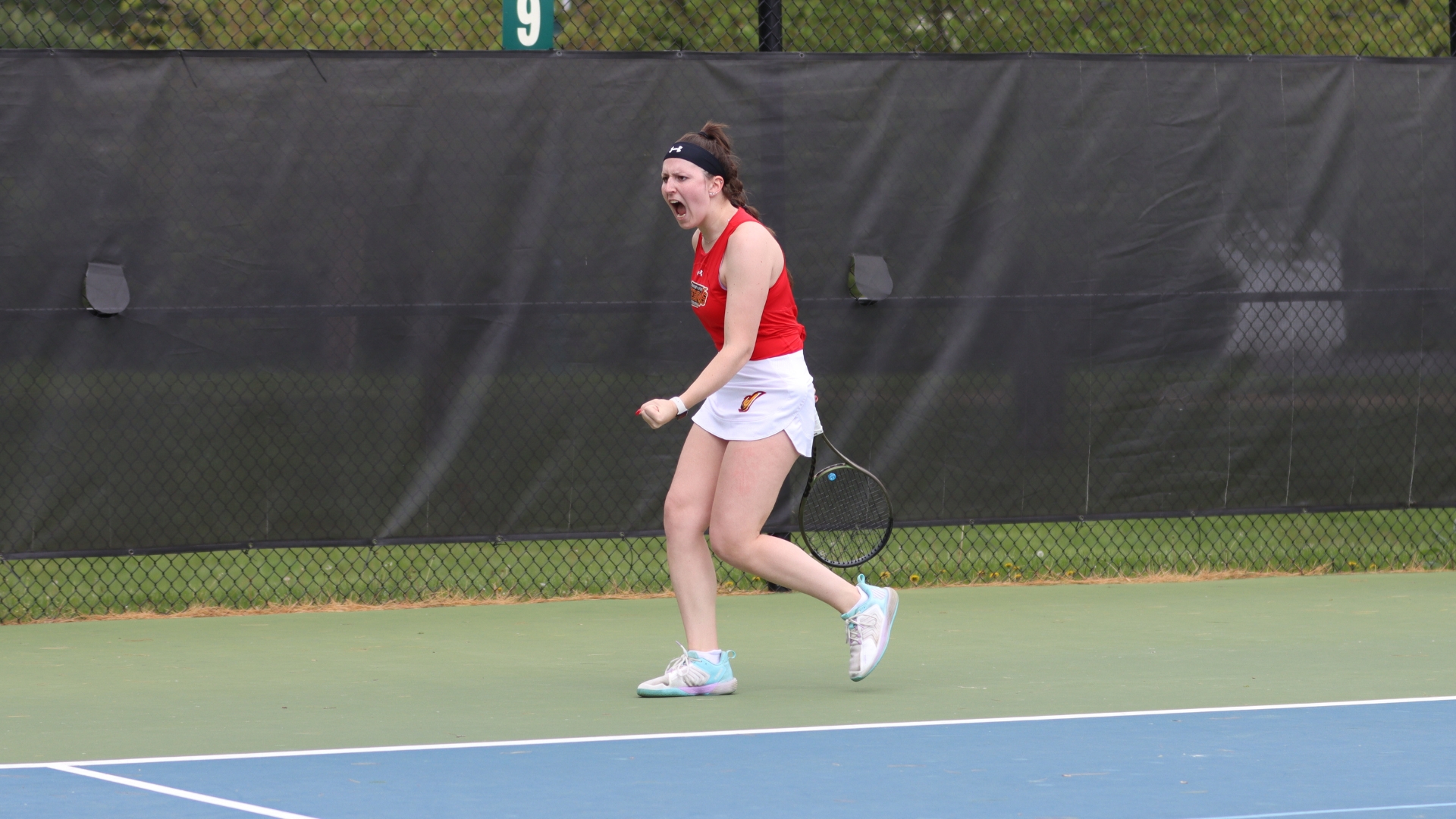Bellucco clinched the winning point at no.4