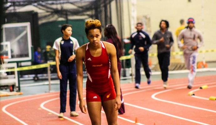 Junior Simone Grant was the top Division II finisher in the 300M with a career-best time of 41.33s.